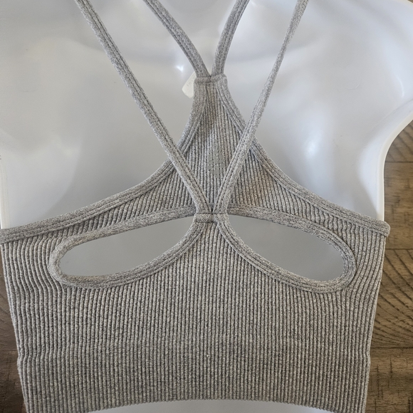 Gray Ribbed Crop Top - Picture 4 of 5